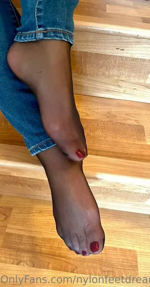 Nylonfeetdreams OnlyFans Leaked Free Thumbnail Picture - #aX1Pl78yyU
