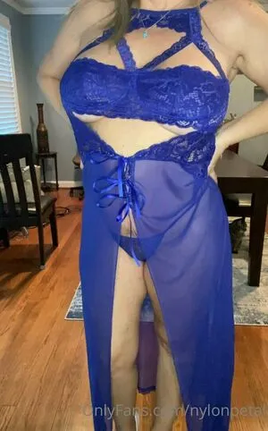Nylonpetal OnlyFans Leaked Free Thumbnail Picture - #AyUoNKeoze