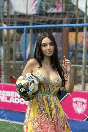 Nyvi Estephan OnlyFans Leaked Free Thumbnail Picture - #2miRNQ532B