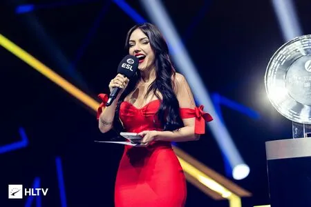 Nyvi Estephan OnlyFans Leaked Free Thumbnail Picture - #EBYYUnWysF