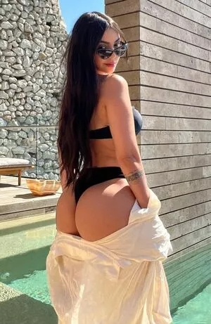 Nyvi Estephan OnlyFans Leaked Free Thumbnail Picture - #wISgJ92xOg