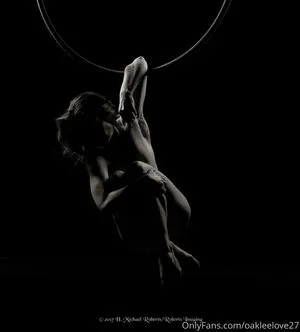 Oakleelove27 OnlyFans Leaked Free Thumbnail Picture - #37KUwU297I