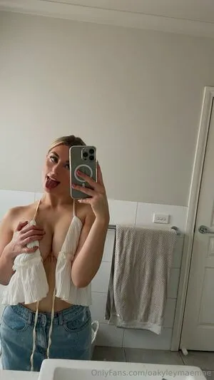 Oakyleymaemae OnlyFans Leaked Free Thumbnail Picture - #3ir9kQikwN