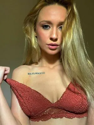 Obey Genevieve OnlyFans Leaked Free Thumbnail Picture - #72y0jx4BEH