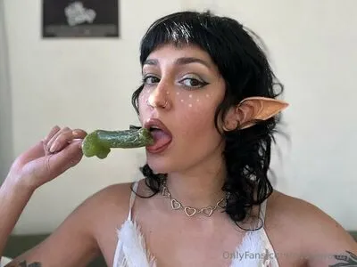 Odd Gwenny OnlyFans Leaked Free Thumbnail Picture - #DLxq70Sg88