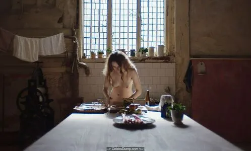 Odessa Young OnlyFans Leaked Free Thumbnail Picture - #PI33f793Cz