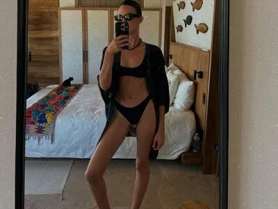 Odette Annable OnlyFans Leaked Free Thumbnail Picture - #MnF4p0XpAe
