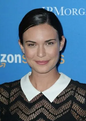 Odette Annable Thumbnail Picture