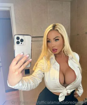 Officialamandabredenfree OnlyFans Leaked Free Thumbnail Picture - #BkM3HpfGGM
