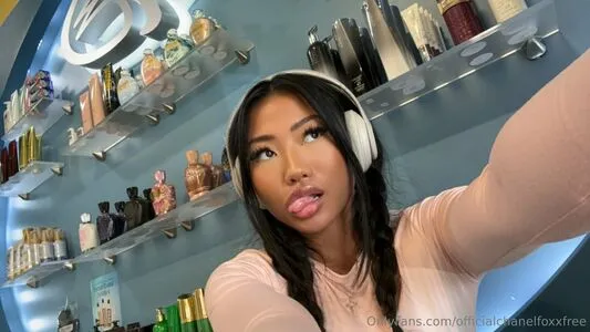 Officialchanelfoxxfree OnlyFans Leaked Free Thumbnail Picture - #MPxiYx3Ctp