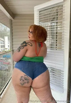 Officialhhoneybee OnlyFans Leaked Free Thumbnail Picture - #3aIDqqv9UK