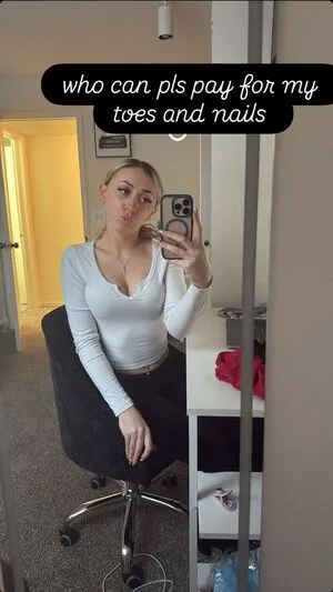 Officialleia69 OnlyFans Leaked Free Thumbnail Picture - #5TTwSMd2cs