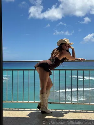 Officialtoriblack OnlyFans Leaked Free Thumbnail Picture - #1nO29oT3qi