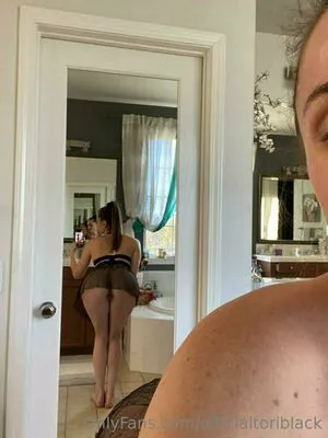 Officialtoriblack OnlyFans Leaked Free Thumbnail Picture - #33lXMhv240