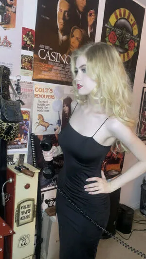 Offizieramira OnlyFans Leaked Free Thumbnail Picture - #egQT1TxBla