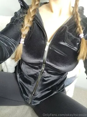 Okayitscassie OnlyFans Leaked Free Thumbnail Picture - #NIeBIyLV4R