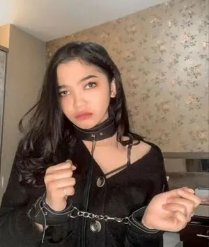 Oklinfia OnlyFans Leaked Free Thumbnail Picture - #8Yy89OLdaj