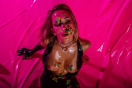 Oladushek11 OnlyFans Leaked Free Thumbnail Picture - #7Y9ESCXUNi