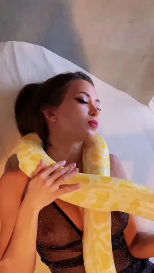 Oladushek11 OnlyFans Leaked Free Thumbnail Picture - #CYDzUSyvgK