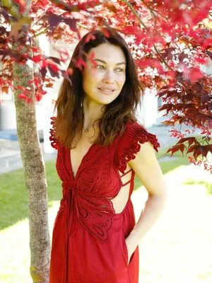Olga Kurylenko OnlyFans Leaked Free Thumbnail Picture - #AaKsHl0Kbh