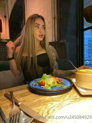 Olga Le Belier OnlyFans Leaked Free Thumbnail Picture - #8np1JasylN