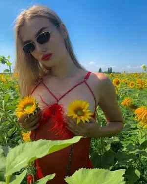 Olia Miro OnlyFans Leaked Free Thumbnail Picture - #C2srwFcoFx