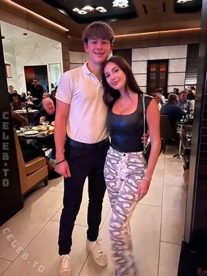 Olive Brenner OnlyFans Leaked Free Thumbnail Picture - #pOPSSJo698