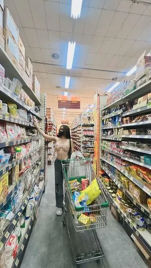Olivea Hadid OnlyFans Leaked Free Thumbnail Picture - #um1G4MXed7