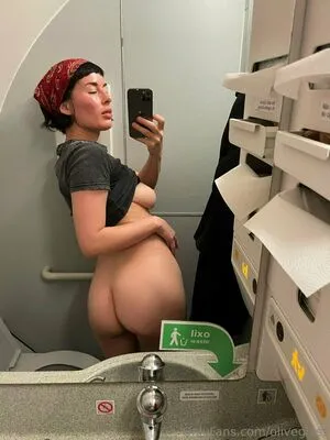 Oliveglass OnlyFans Leaked Free Thumbnail Picture - #BLQE9CHGU6