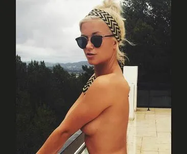 Olivia Bentley OnlyFans Leaked Free Thumbnail Picture - #N4CMZtsysX