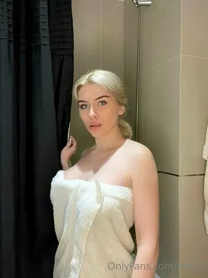 Olivia Collins Lena A OnlyFans Leaked Free Thumbnail Picture - #lyJhD9RC7R