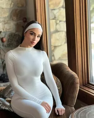 Olivia Culpo OnlyFans Leaked Free Thumbnail Picture - #FriGKYejKs