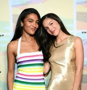 Olivia Dean OnlyFans Leaked Free Thumbnail Picture - #axKP2lIYKC