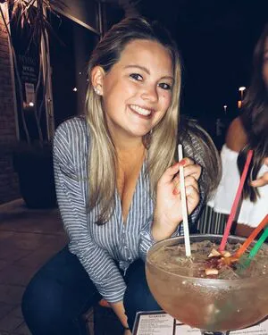 Olivia H OnlyFans Leaked Free Thumbnail Picture - #H2XNEWVuqC