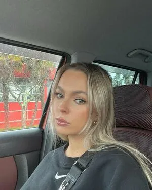 Olivia Hollands OnlyFans Leaked Free Thumbnail Picture - #2pxSkUja0l