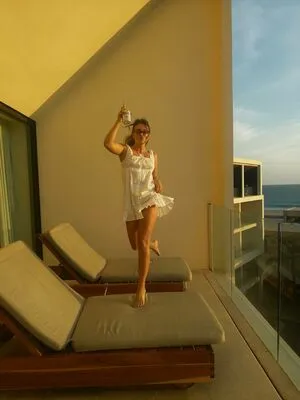 Olivia Holt OnlyFans Leaked Free Thumbnail Picture - #6hbrv5ieAb