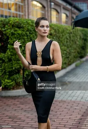 Olivia Holt OnlyFans Leaked Free Thumbnail Picture - #H2t4m5X6LH