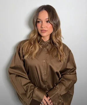 Olivia Holt OnlyFans Leaked Free Thumbnail Picture - #HiSXqO8iiA