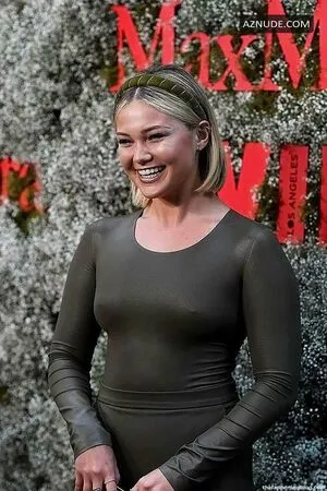 Olivia Holt OnlyFans Leaked Free Thumbnail Picture - #VQODMbMNef