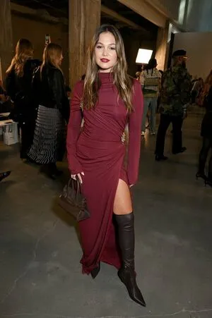 Olivia Holt OnlyFans Leaked Free Thumbnail Picture - #ZNN8lCgrzT