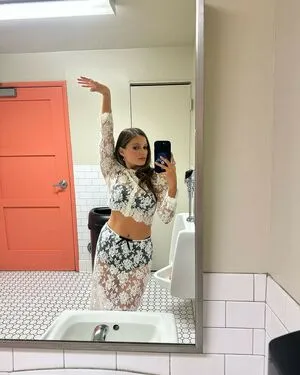 Olivia Holt OnlyFans Leaked Free Thumbnail Picture - #fnmZrruWam