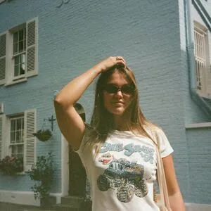 Olivia Holt OnlyFans Leaked Free Thumbnail Picture - #iV16dv40je