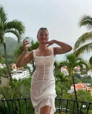 Olivia Holt OnlyFans Leaked Free Thumbnail Picture - #ilF9Xm1kuZ