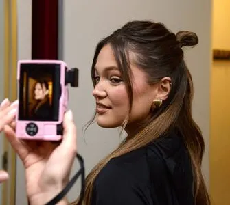 Olivia Holt OnlyFans Leaked Free Thumbnail Picture - #liqHViaMdO