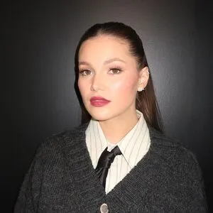 Olivia Holt OnlyFans Leaked Free Thumbnail Picture - #qd440T3T3J