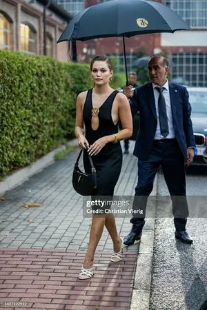 Olivia Holt OnlyFans Leaked Free Thumbnail Picture - #s8VD331hgK