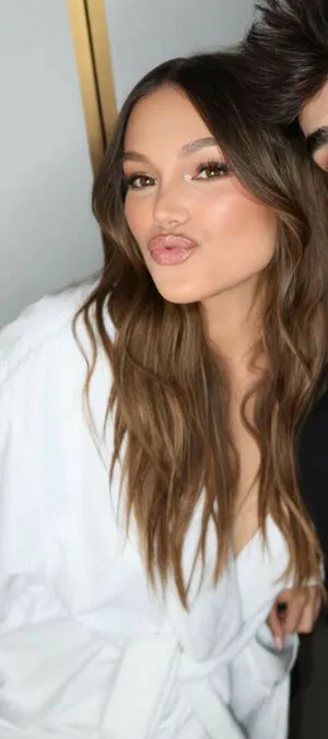 Olivia Holt OnlyFans Leaked Free Thumbnail Picture - #sC0V1Gx7Bn