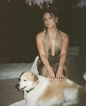 Olivia Holt OnlyFans Leaked Free Thumbnail Picture - #sbb0anPHmr