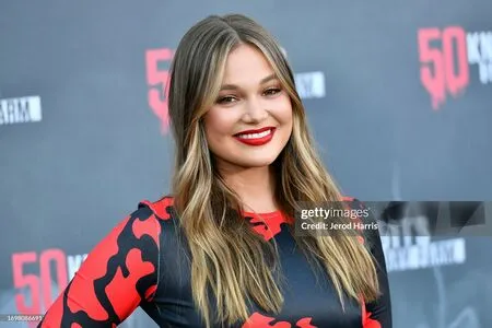 Olivia Holt OnlyFans Leaked Free Thumbnail Picture - #tvDcgBWOho