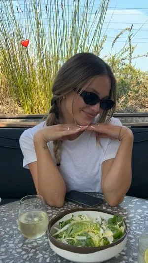 Olivia Holt OnlyFans Leaked Free Thumbnail Picture - #uElIVxCXwF